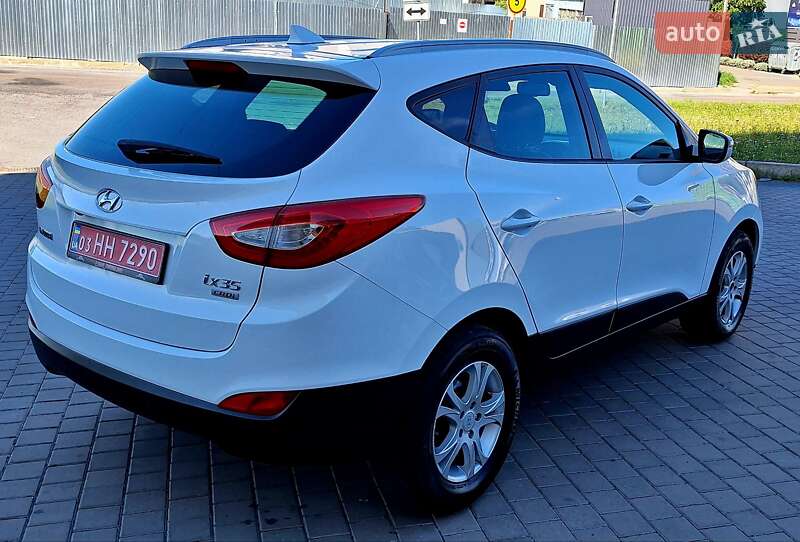 Внедорожник / Кроссовер Hyundai ix35 2015 в Львове