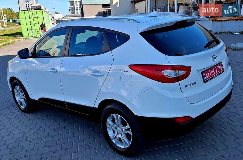 Внедорожник / Кроссовер Hyundai ix35 2015 в Львове