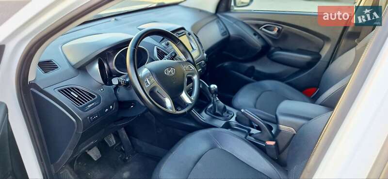 Внедорожник / Кроссовер Hyundai ix35 2015 в Львове