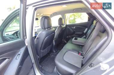 Позашляховик / Кросовер Hyundai ix35 2012 в 