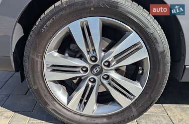 Внедорожник / Кроссовер Hyundai ix35 2015 в 