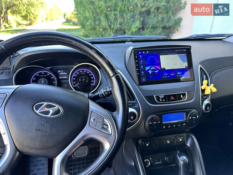 Внедорожник / Кроссовер Hyundai ix35 2011 в Киеве