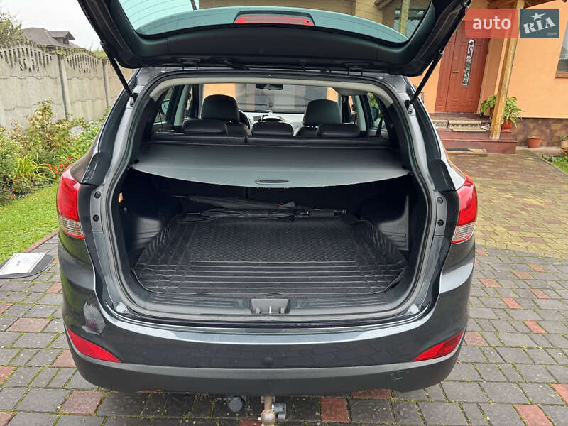 Внедорожник / Кроссовер Hyundai ix35 2011 в Чернигове
