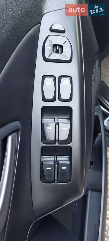 Внедорожник / Кроссовер Hyundai ix35 2013 в Одессе фото 33 Внедорожник / Кроссовер Hyundai ix35 2013 в Одессе
