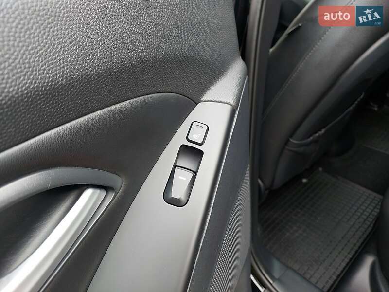 Позашляховик / Кросовер Hyundai ix35 2015 в Рівному