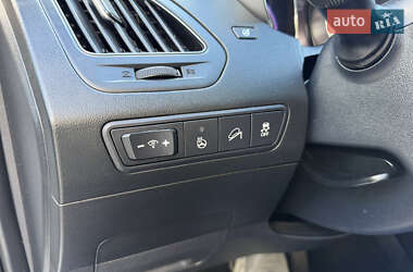 Внедорожник / Кроссовер Hyundai ix35 2014 в 