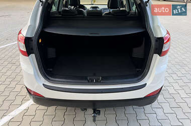 Внедорожник / Кроссовер Hyundai ix35 2014 в 