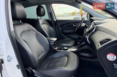 Внедорожник / Кроссовер Hyundai ix35 2014 в 