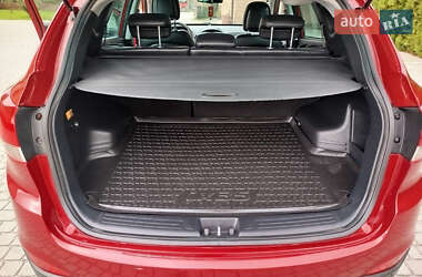 Внедорожник / Кроссовер Hyundai ix35 2011 в 