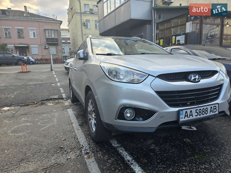 Внедорожник / Кроссовер Hyundai ix35 2012 в Киеве