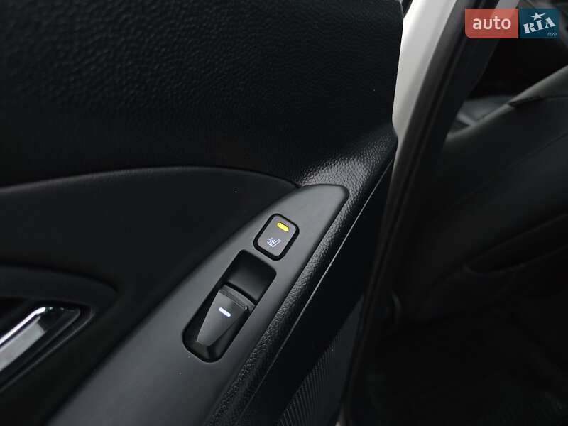 Внедорожник / Кроссовер Hyundai ix35 2012 в Калуше