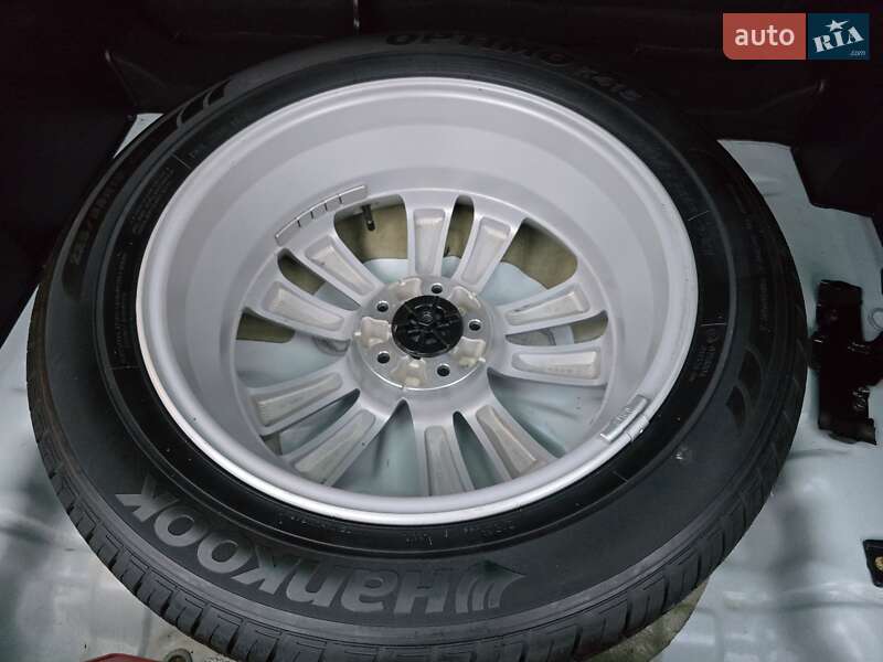 Внедорожник / Кроссовер Hyundai ix35 2012 в Калуше