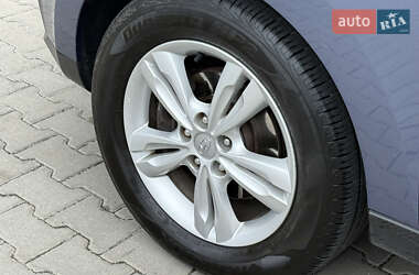 Позашляховик / Кросовер Hyundai ix35 2012 в 