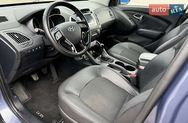 Позашляховик / Кросовер Hyundai ix35 2012 в 