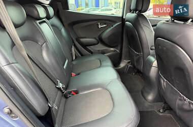 Позашляховик / Кросовер Hyundai ix35 2012 в 