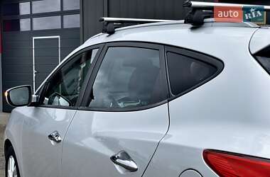 Внедорожник / Кроссовер Hyundai ix35 2012 в 