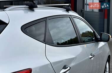 Внедорожник / Кроссовер Hyundai ix35 2012 в 