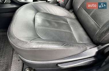 Внедорожник / Кроссовер Hyundai ix35 2012 в 