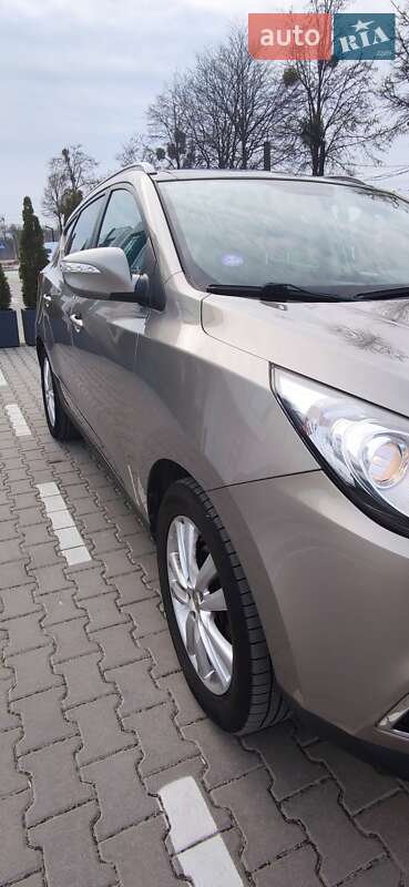Внедорожник / Кроссовер Hyundai ix35 2011 в Львове