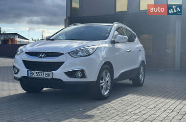 Внедорожник / Кроссовер Hyundai ix35 2012 в 