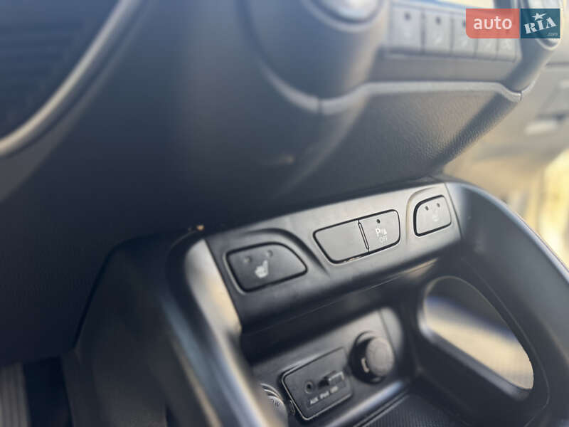 Внедорожник / Кроссовер Hyundai ix35 2012 в Ровно фото 24 Внедорожник / Кроссовер Hyundai ix35 2012 в Ровно