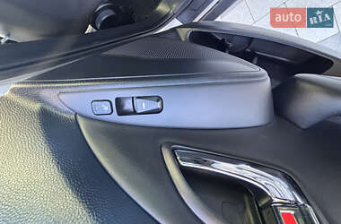Внедорожник / Кроссовер Hyundai ix35 2013 в 