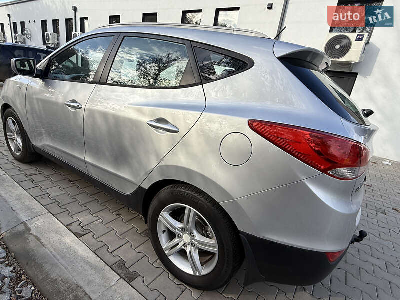 Позашляховик / Кросовер Hyundai ix35 2010 в Млиніві