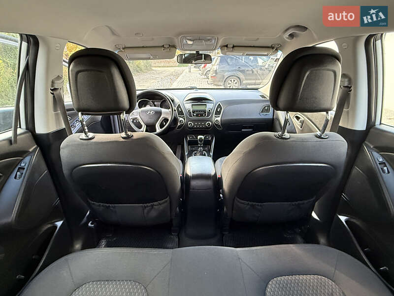 Позашляховик / Кросовер Hyundai ix35 2010 в Млиніві