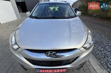 Внедорожник / Кроссовер Hyundai ix35 2010 в 