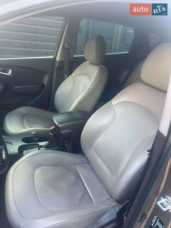 Внедорожник / Кроссовер Hyundai ix35 2013 в Ивано-Франковске