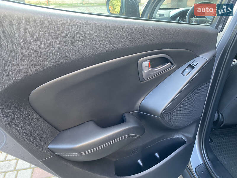 Позашляховик / Кросовер Hyundai ix35 2014 в Івано-Франківську