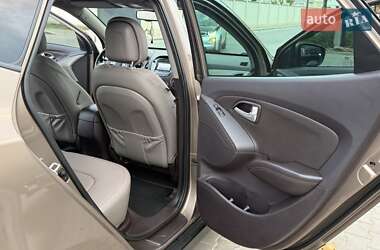 Внедорожник / Кроссовер Hyundai ix35 2015 в 