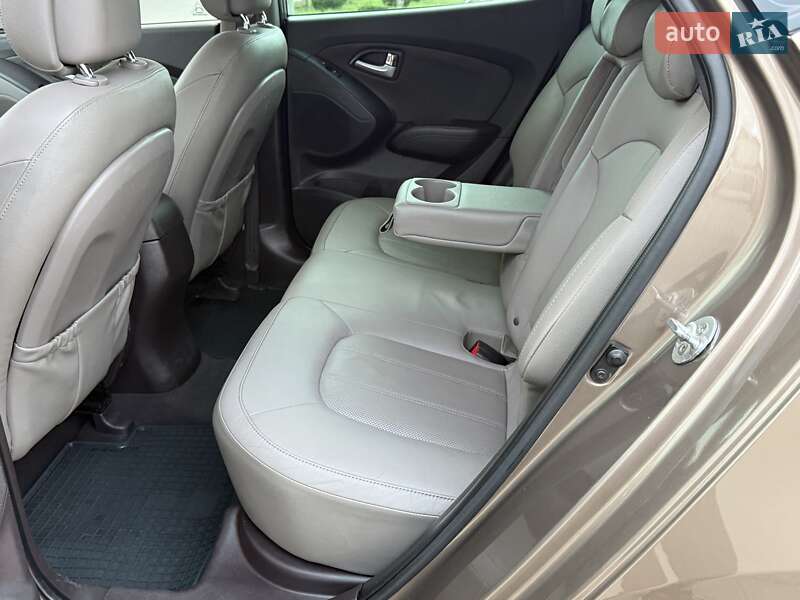 Позашляховик / Кросовер Hyundai ix35 2015 в Одесі