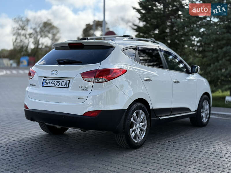 Внедорожник / Кроссовер Hyundai ix35 2011 в Одессе