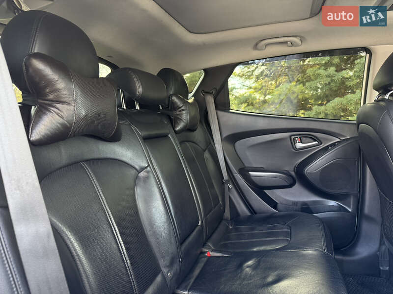 Внедорожник / Кроссовер Hyundai ix35 2011 в Одессе