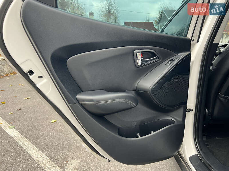 Внедорожник / Кроссовер Hyundai ix35 2012 в Виннице