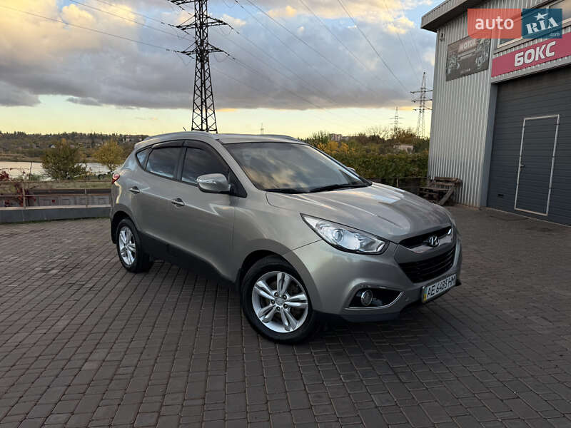 Внедорожник / Кроссовер Hyundai ix35 2010 в Кривом Роге