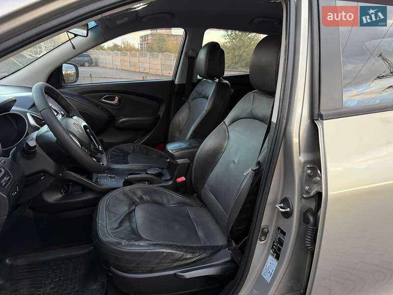 Внедорожник / Кроссовер Hyundai ix35 2010 в Кривом Роге