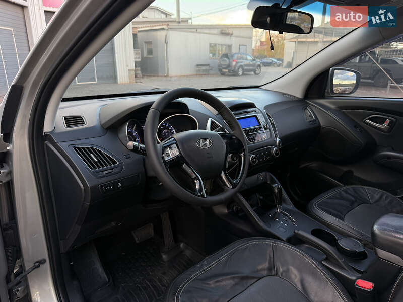 Внедорожник / Кроссовер Hyundai ix35 2010 в Кривом Роге