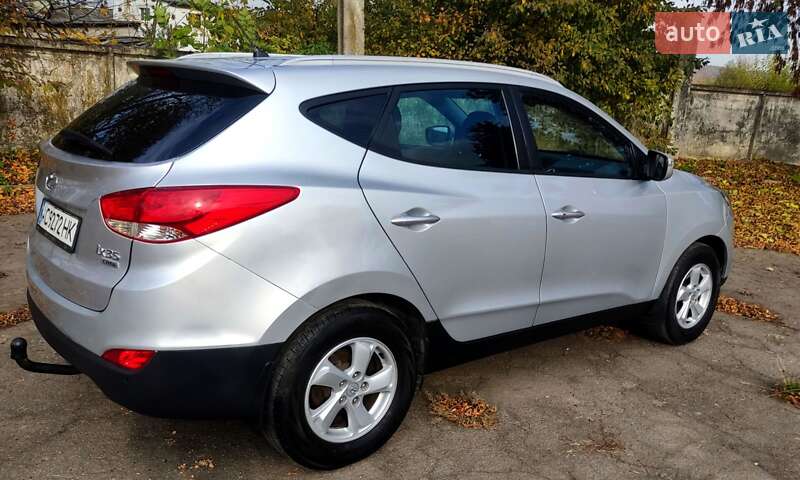Внедорожник / Кроссовер Hyundai ix35 2010 в Ровно