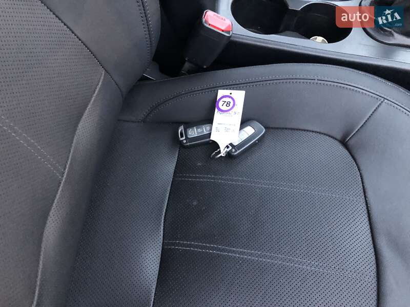 Внедорожник / Кроссовер Hyundai ix35 2011 в Луцке