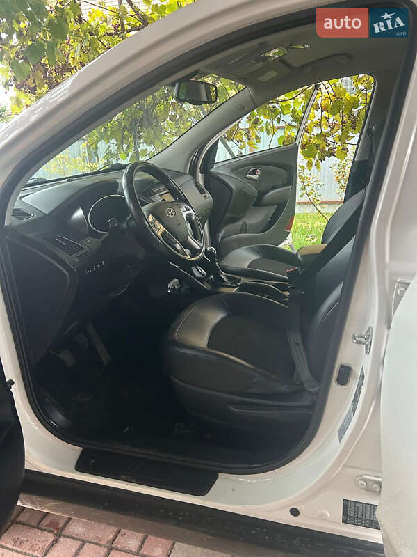 Внедорожник / Кроссовер Hyundai ix35 2012 в Луцке