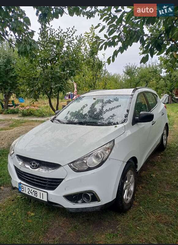 Внедорожник / Кроссовер Hyundai ix35 2010 в Полтаве