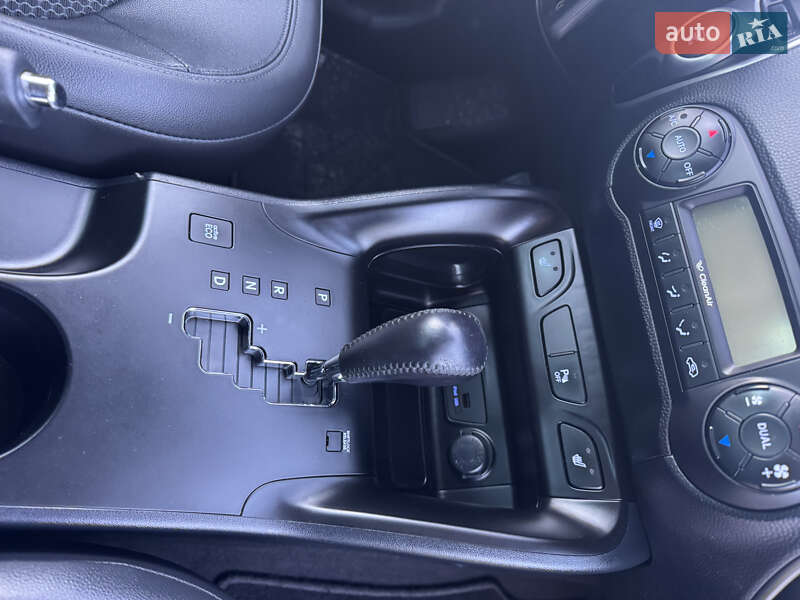 Позашляховик / Кросовер Hyundai ix35 2011 в Рівному