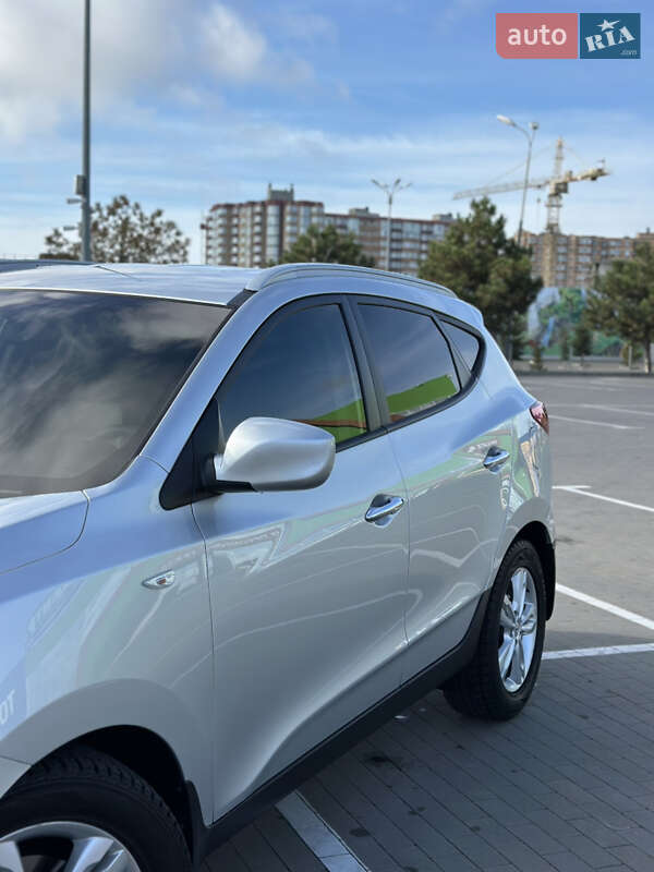 Позашляховик / Кросовер Hyundai ix35 2012 в Одесі