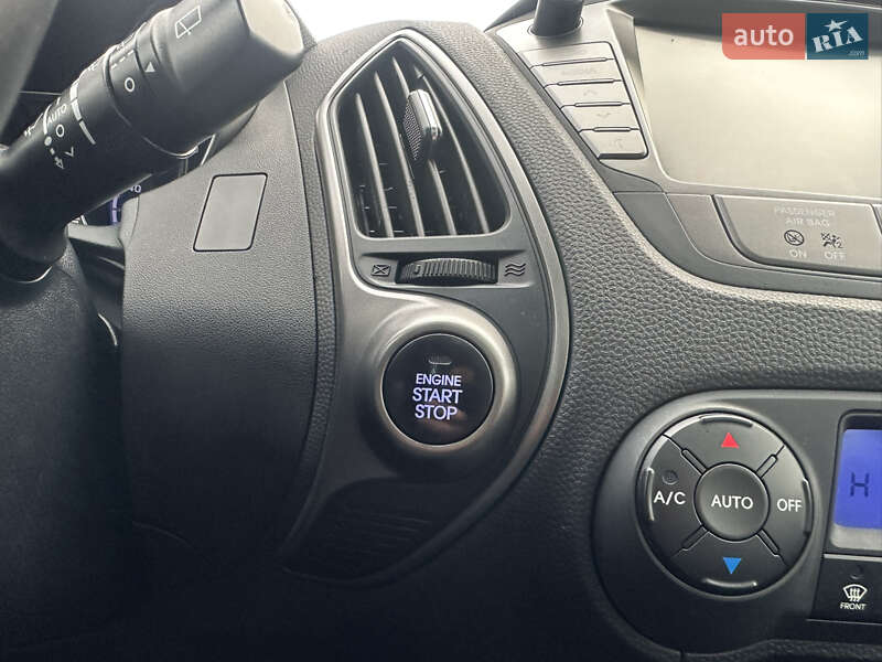 Внедорожник / Кроссовер Hyundai ix35 2015 в Луцке