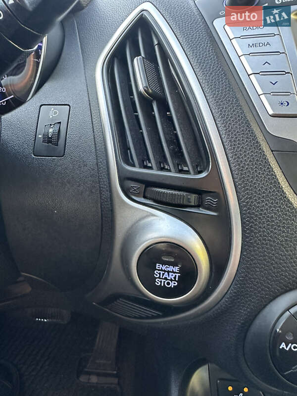 Внедорожник / Кроссовер Hyundai ix35 2011 в Луцке фото 28 Внедорожник / Кроссовер Hyundai ix35 2011 в Луцке