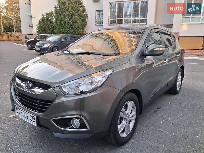 Внедорожник / Кроссовер Hyundai ix35 2011 в Одессе