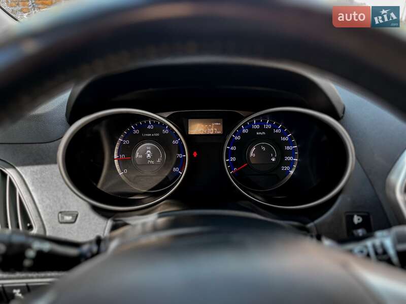 Внедорожник / Кроссовер Hyundai ix35 2011 в Бурштыне