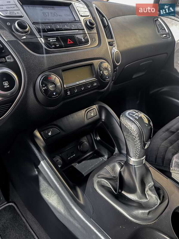 Внедорожник / Кроссовер Hyundai ix35 2011 в Бурштыне